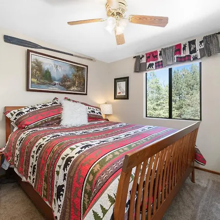 Edventures Await - Beautifully Updated Mountain Home With Billiards And Hot Tub!